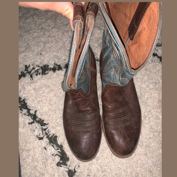 Ariat Men’s Round Toe Boot brown and turquoise main image 6